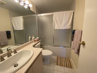 2668-ash-st-vancouver-bc-v5z-4k3-canada-2