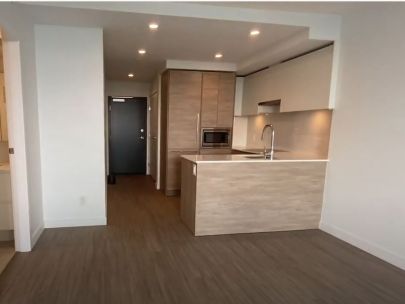 #3302 13615 Fraser Highway, Surrey BC V3T 0P7