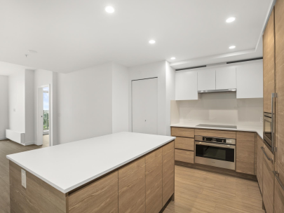 #2810 - 13655 Fraser Highway, Surrey BC V3T 0P8