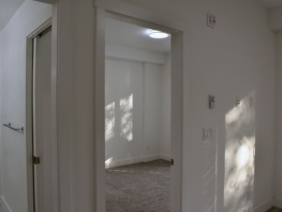 b102-9689-140-street-surrey-bc-v3t-0p3-2