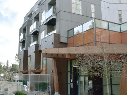 b102-9689-140-street-surrey-bc-v3t-0p3-2