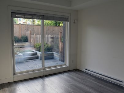 b102-9689-140-street-surrey-bc-v3t-0p3-2